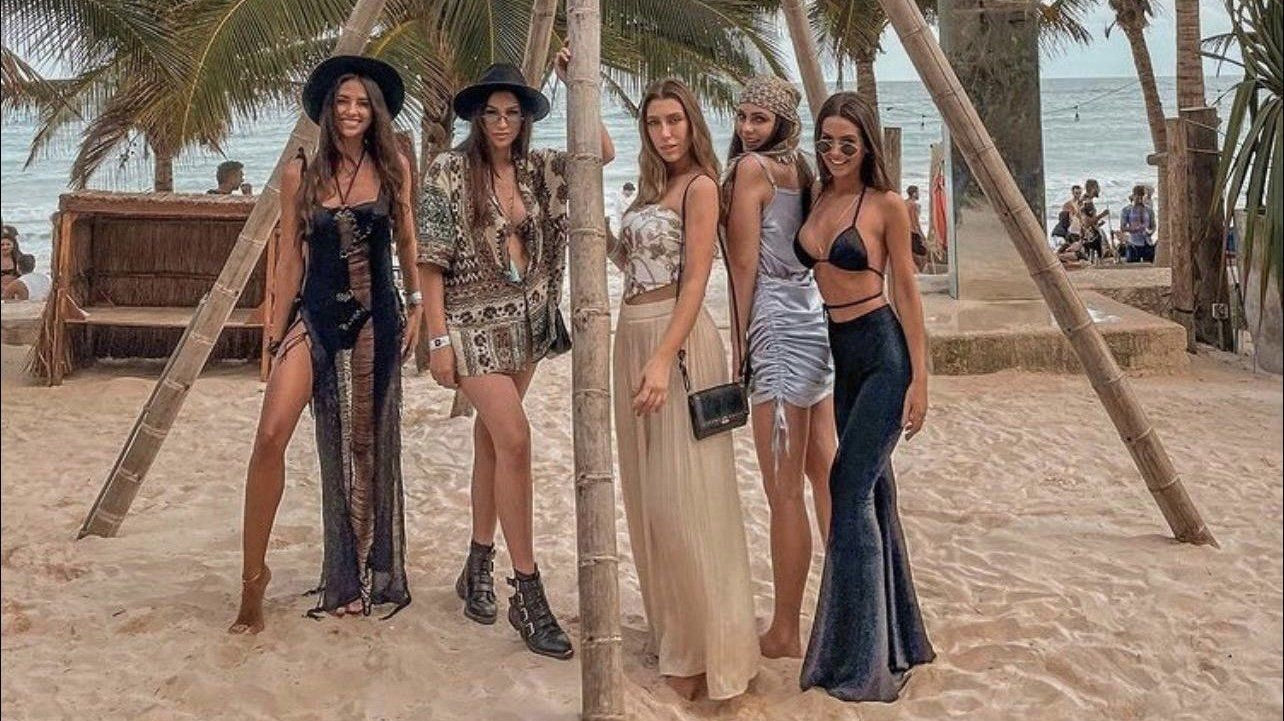 Outfit Ideas: How to Wear Fall Ankle Boots in the Summer